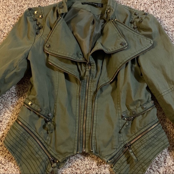 ARMY GREEN Jacket as worn by Jaclyn Hill - Picture 3 of 6
